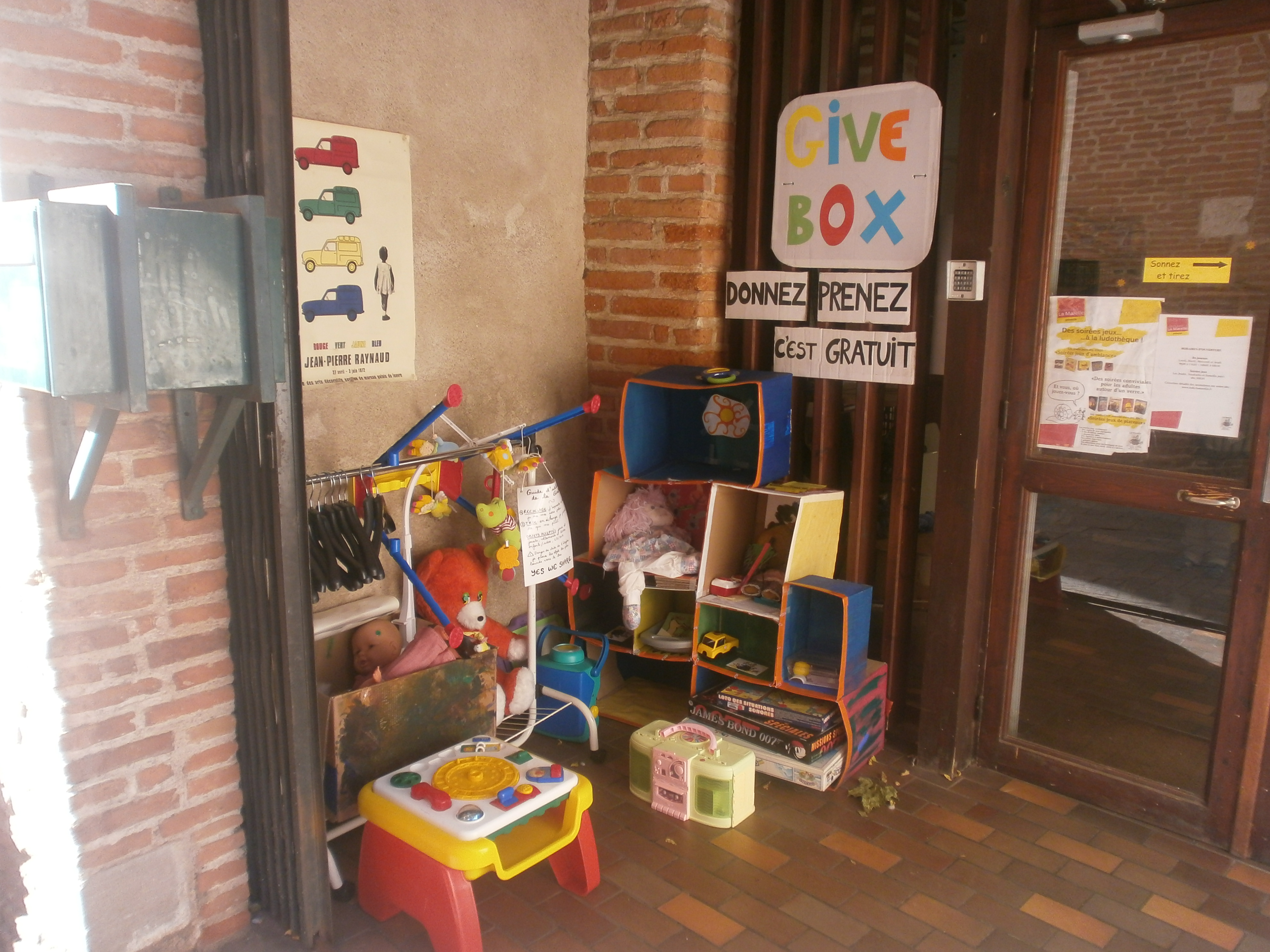 givebox albi libres enfants du tarn ludothèque la marelle troc recyclage don décroissance simplicité volontaire