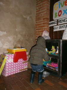 GiveBox 2.0 Albi Libres enfants du Tarn ludothèque La Marelle jouets troc 81 dons récup recyclage jeux gratuit