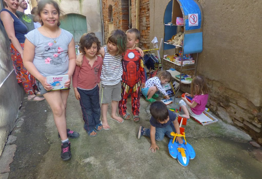 boite à dons libres enfants du tarn gaillac 81 troc jouets gratuit